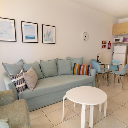 Blue Dawn Center Flat Daire Larnaca Dış mekan fotoğraf